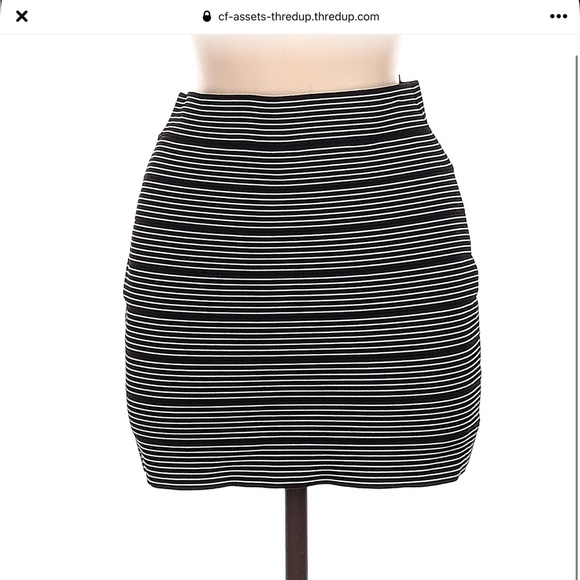 Jupe wrap BCBG - Picture 6 of 6